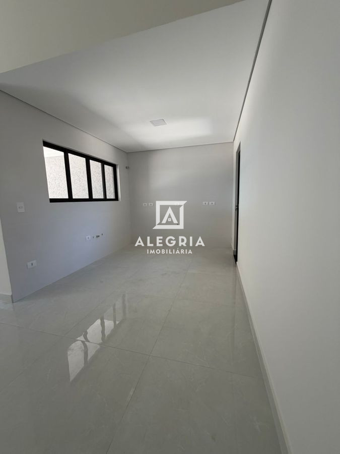 Linda casa 3 Dormitórios sendo 1 suíte no bairro Afonso Pena em São José dos Pinhais