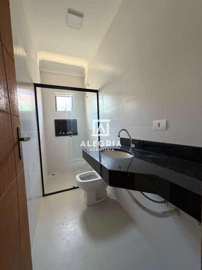 Linda casa 3 Dormitórios sendo 1 suíte no bairro Afonso Pena em São José dos Pinhais