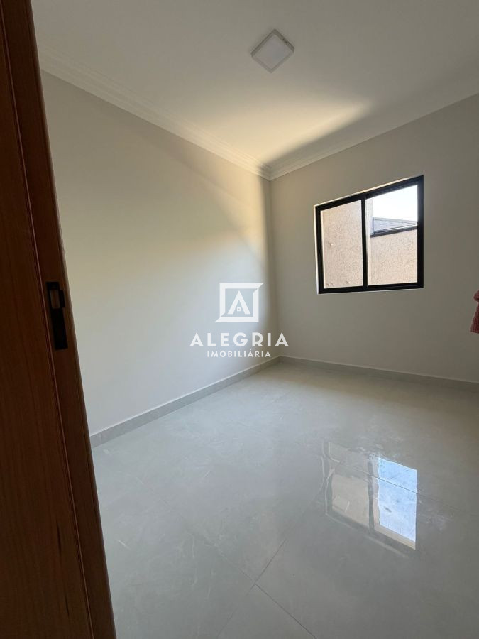 Linda casa 3 Dormitórios sendo 1 suíte no bairro Afonso Pena em São José dos Pinhais