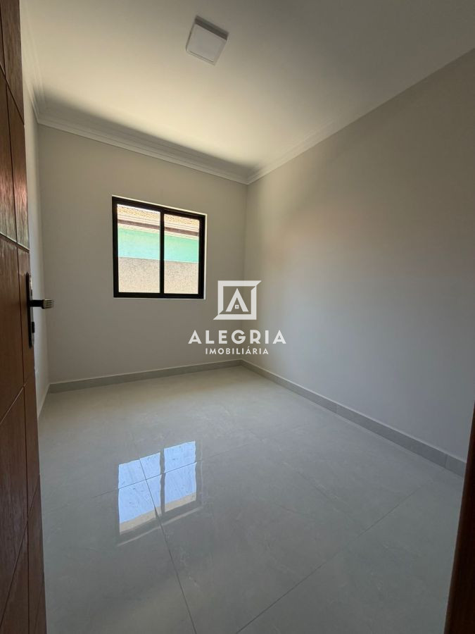 Linda casa 3 Dormitórios sendo 1 suíte no bairro Afonso Pena em São José dos Pinhais