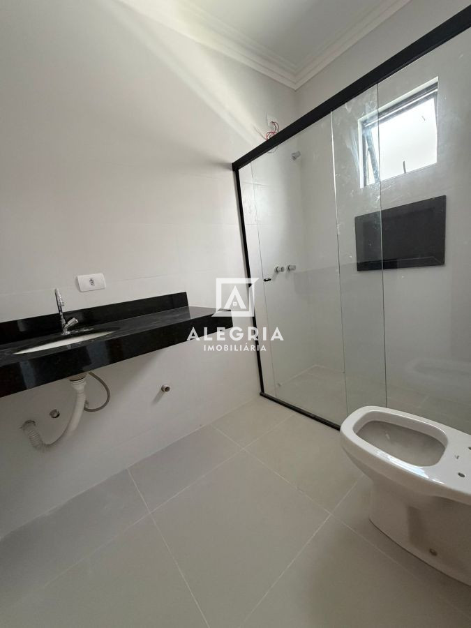 Linda casa 3 Dormitórios sendo 1 suíte no bairro Afonso Pena em São José dos Pinhais