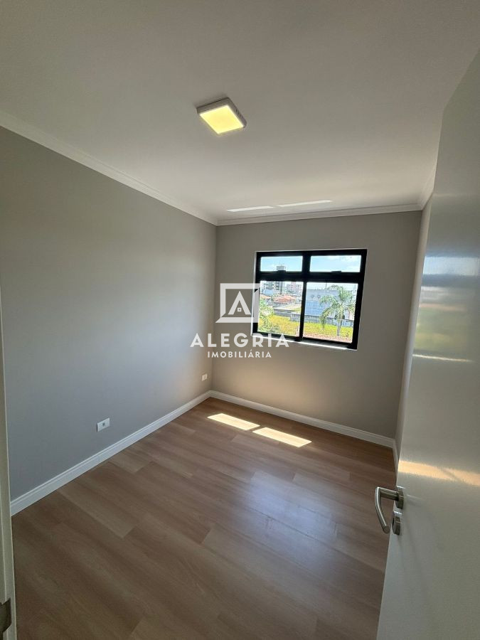 Lindo Apartamento no Centro Contendo 03 Dormitórios Sendo 01 Suite e 02 Vagas em São José dos Pinhais
