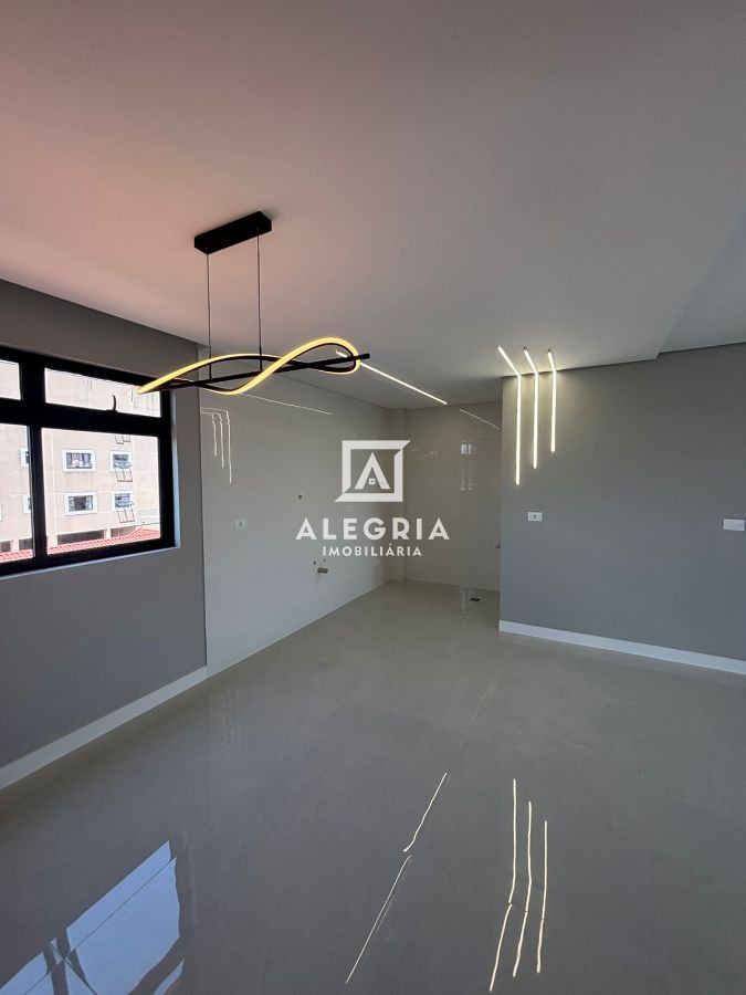 Lindo Apartamento no Centro Contendo 03 Dormitórios Sendo 01 Suite e 02 Vagas em São José dos Pinhais