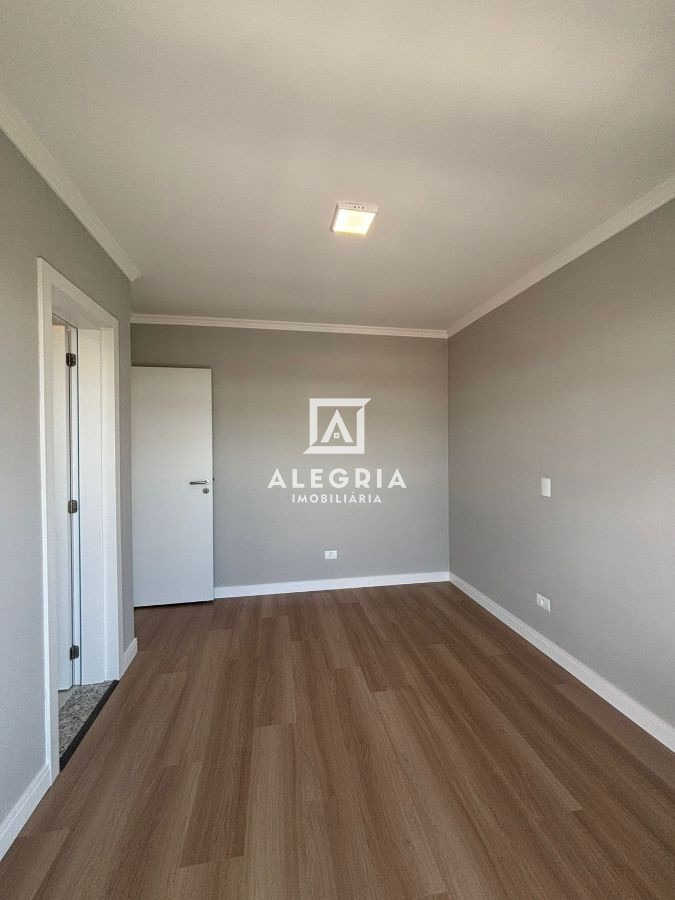 Lindo Apartamento no Centro Contendo 03 Dormitórios Sendo 01 Suite e 02 Vagas em São José dos Pinhais