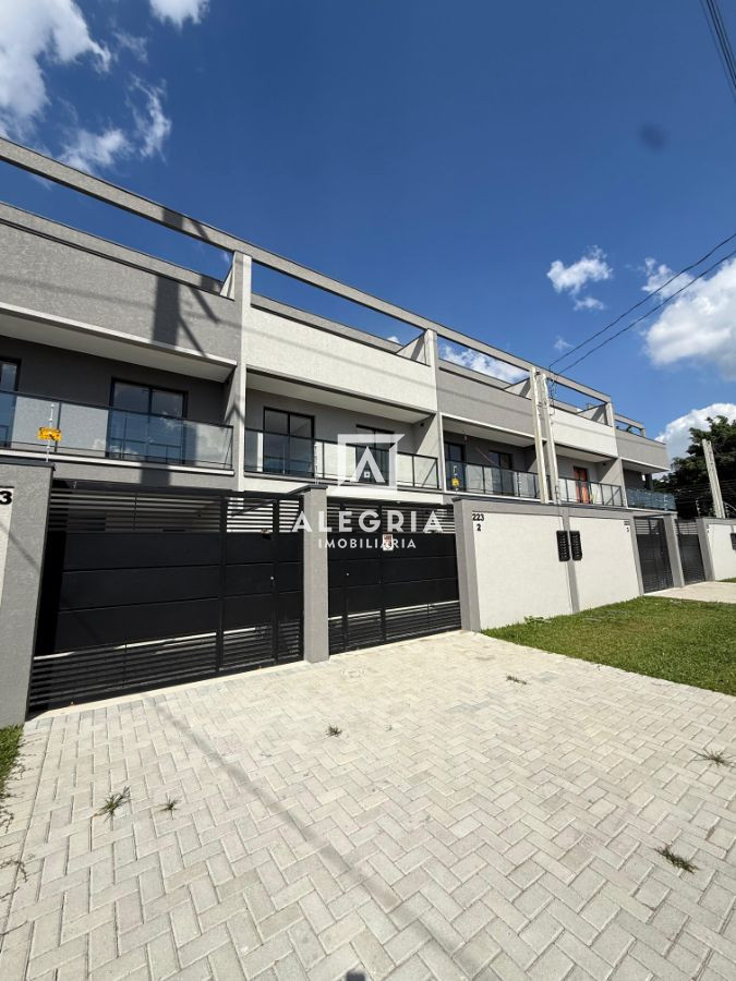 Triplex Alto Padrão Contendo 03 Dormitórios Sendo 01 Suites e Terraço em São José dos Pinhais