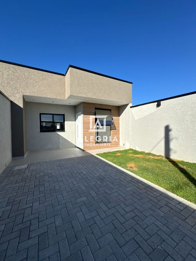 Linda casa com amplo espaço de terreno no Barro Preto em São José dos Pinhais