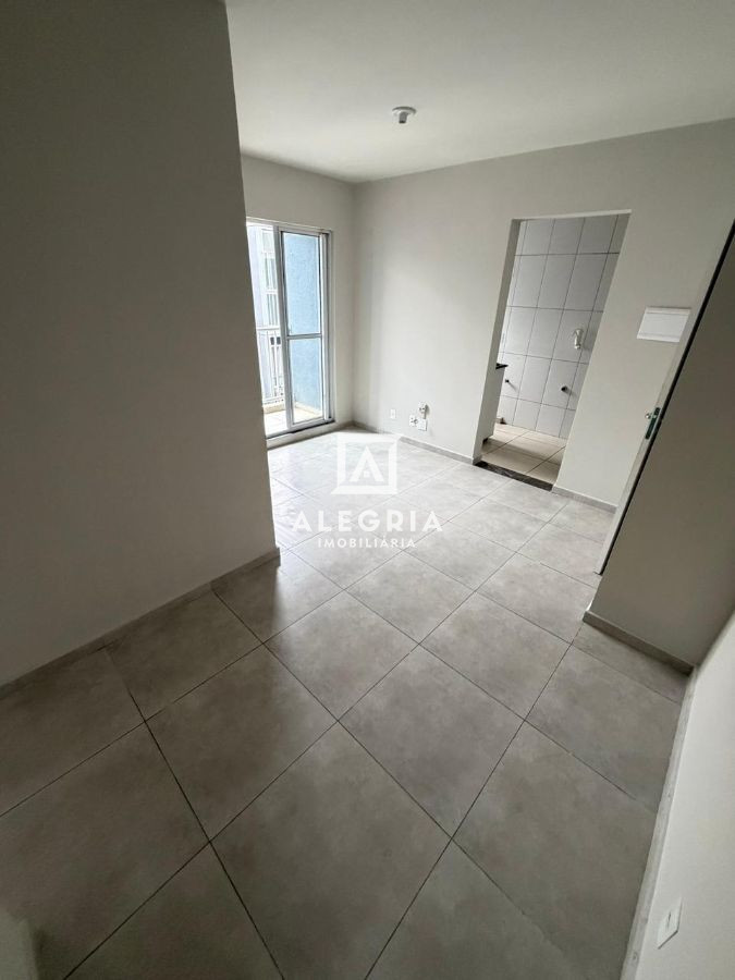 Lindo Apartamento no bairro Colonia Rio Grande em São José dos Pinhais