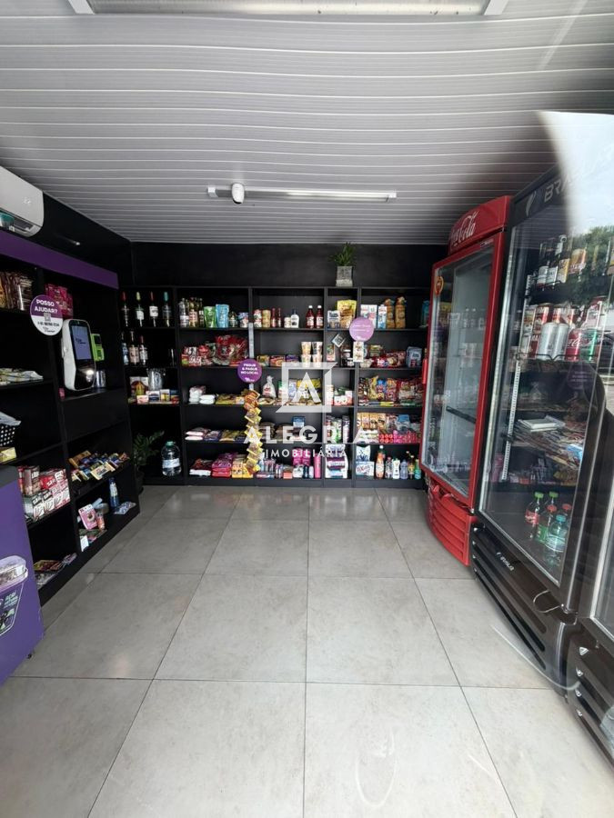 Lindo Apartamento no bairro Colonia Rio Grande em São José dos Pinhais em São José dos Pinhais