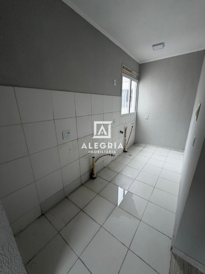 Lindo Apartamento no bairro Colonia Rio Grande em São José dos Pinhais em São José dos Pinhais