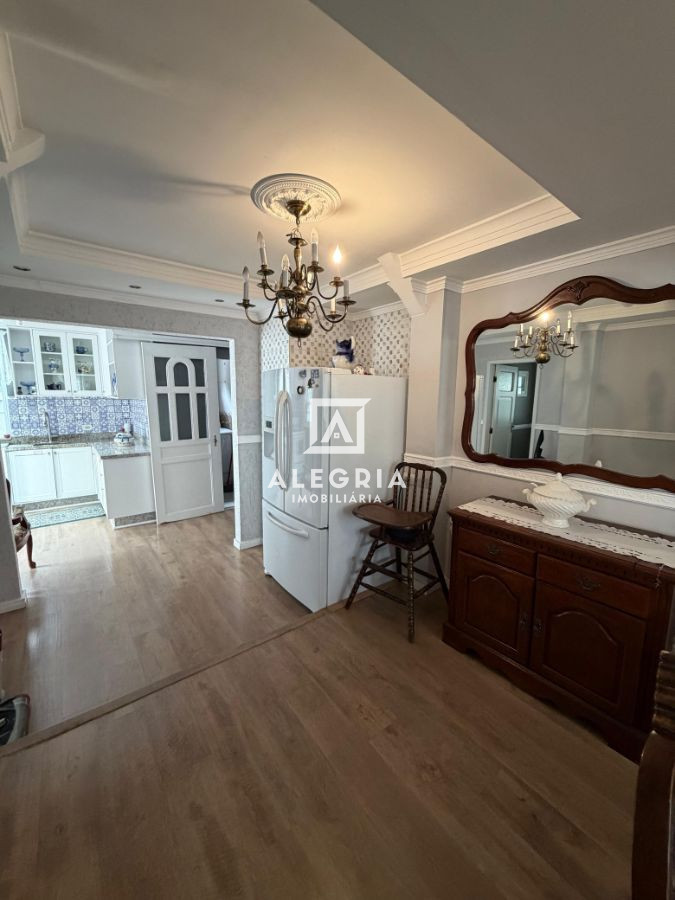 Linda Casa no bairro Jardim Cruzeiro em São José dos Pinhais