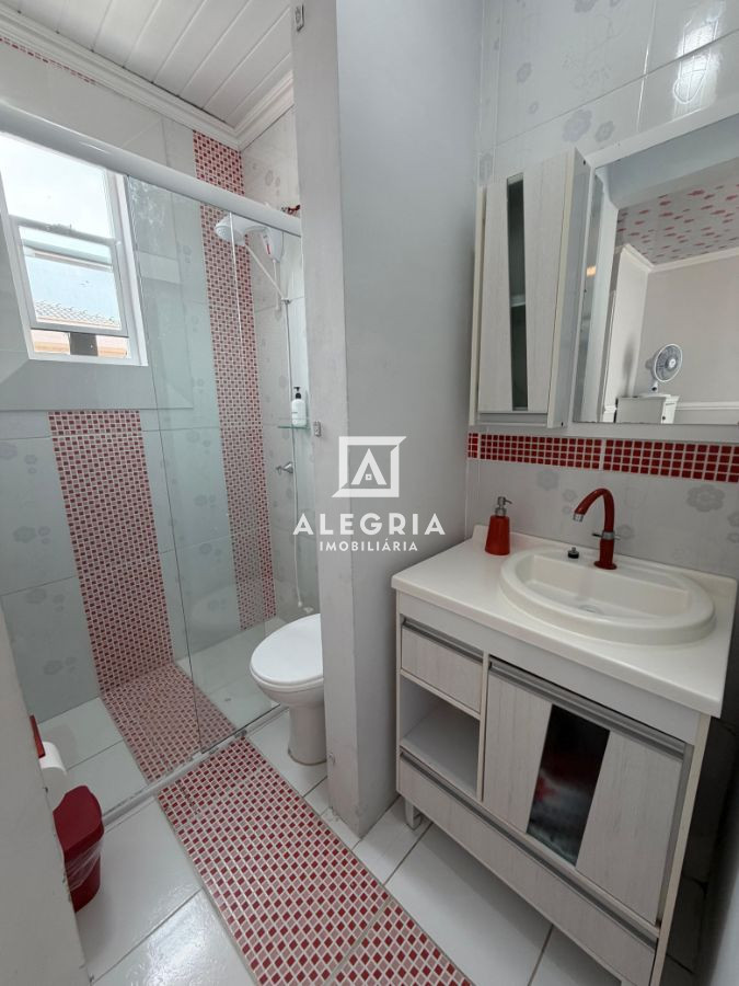 Linda Casa no bairro Jardim Cruzeiro em São José dos Pinhais