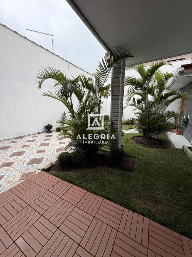 Linda Casa no bairro Jardim Cruzeiro em São José dos Pinhais