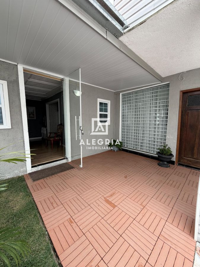 Linda Casa no bairro Jardim Cruzeiro em São José dos Pinhais