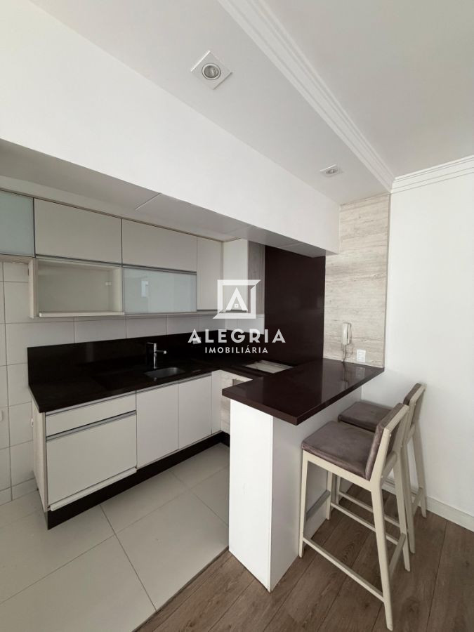 Lindo Apartamento Semi Mobiliado Contendo 02 Dormitórios no Centro em São José dos Pinhais