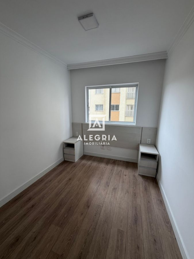 Lindo Apartamento Semi Mobiliado Contendo 02 Dormitórios no Centro em São José dos Pinhais