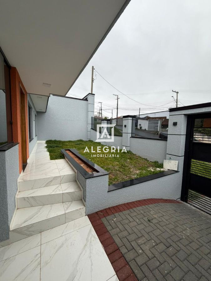Linda Casa no bairro São Domingos em São José dos Pinhais