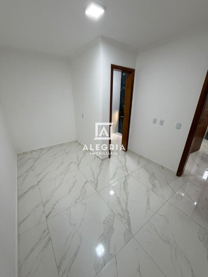 Linda Casa no bairro São Domingos em São José dos Pinhais