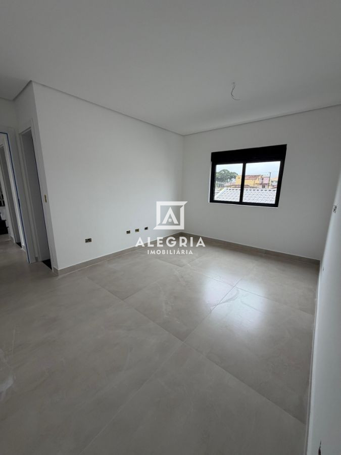 Lindo Sobrado no Uberaba em Curitiba