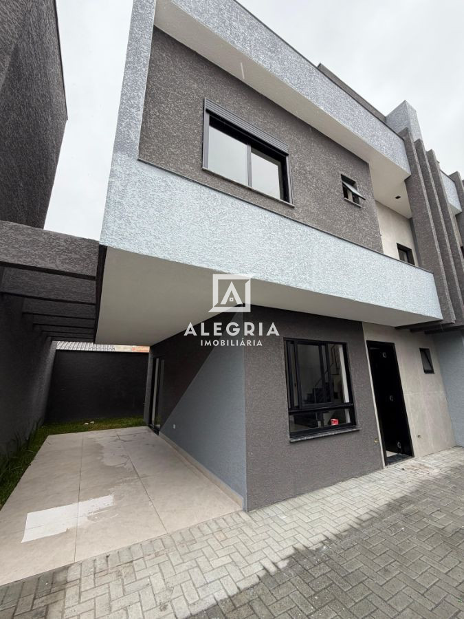 Lindo Sobrado no Uberaba em Curitiba