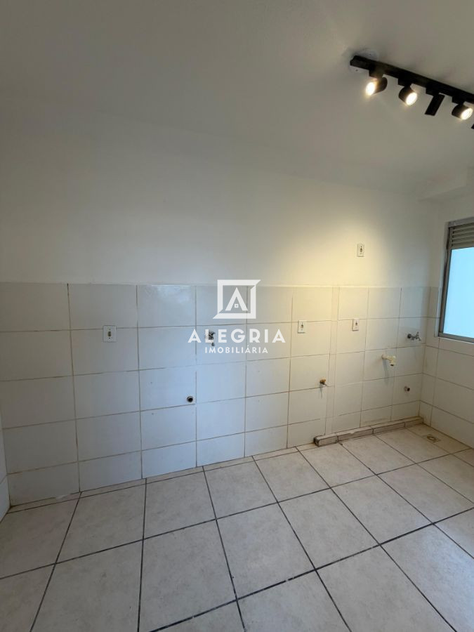 Lindo Apartamento Contendo 02 Dormitórios no Bairro Guatupe em São José dos Pinhais