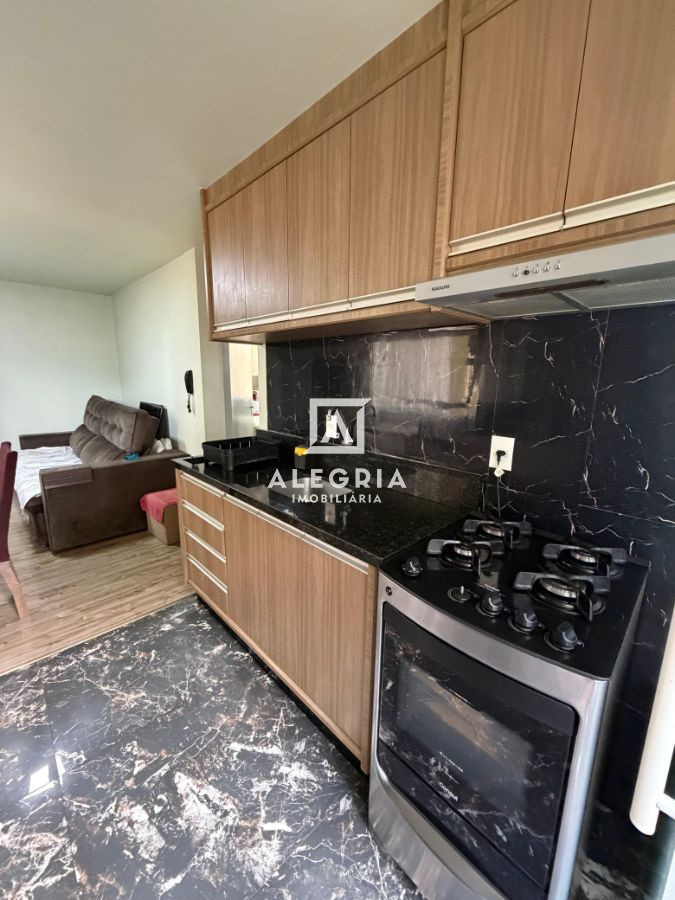 Lindo Apartamento Contendo 02 Dormitórios na Colonia Rio Grande em São José dos Pinhais
