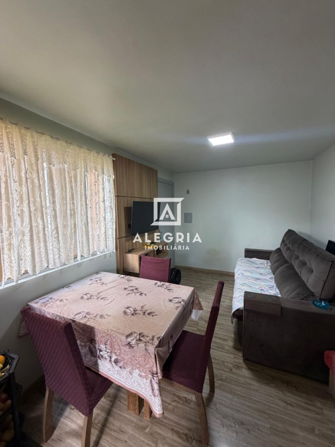 Lindo Apartamento Contendo 02 Dormitórios na Colonia Rio Grande em São José dos Pinhais