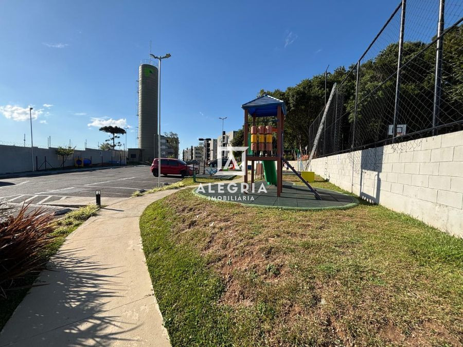 Lindo apartamento no Condomínio Vittace Alameda no bairro Costeira em São José dos Pinhais