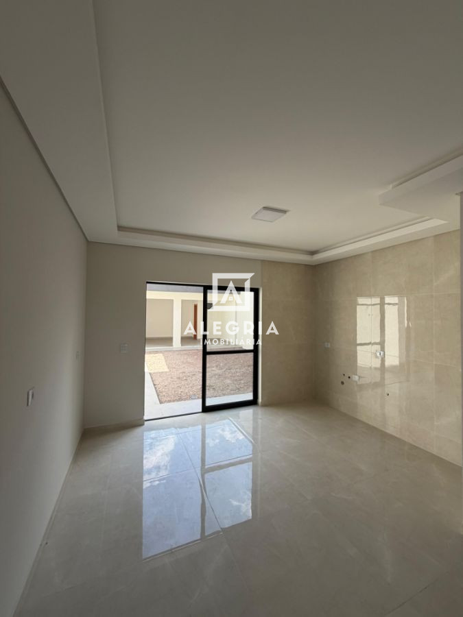 Lindo Sobrado Contendo 03 Dormitórios Sendo 01 Suite com Edicula no Afonso Pena em São José dos Pinhais