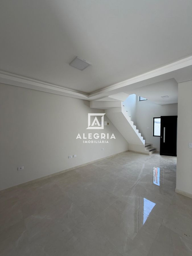 Lindo Sobrado Contendo 03 Dormitórios Sendo 01 Suite com Edicula no Afonso Pena em São José dos Pinhais