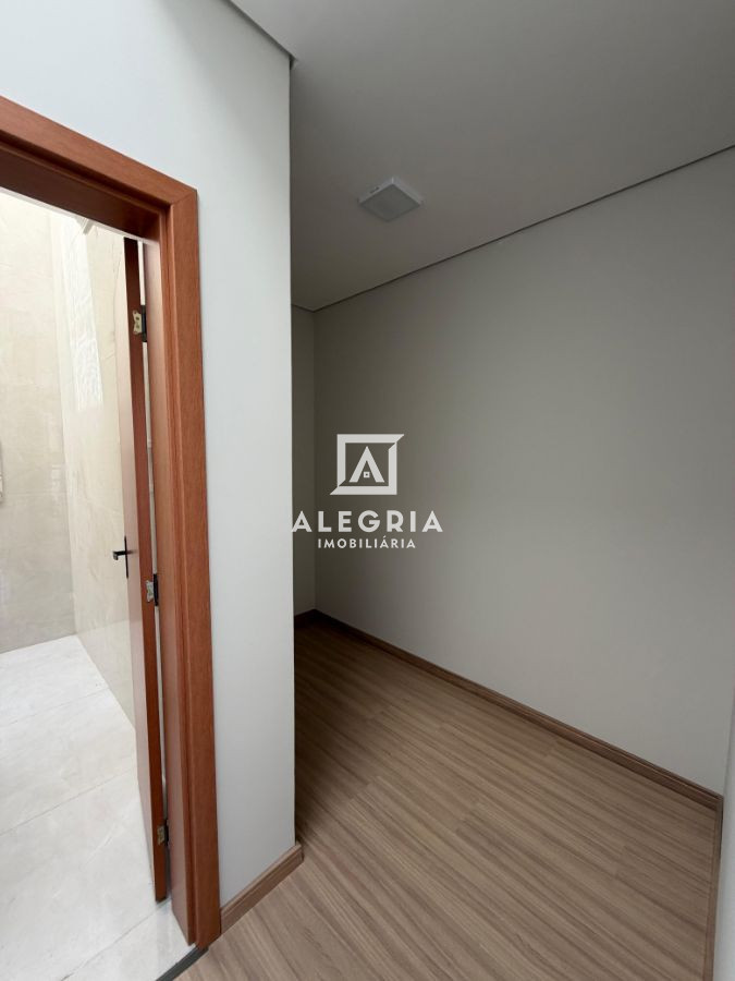 Lindo Sobrado Contendo 03 Dormitórios Sendo 01 Suite com Edicula no Afonso Pena em São José dos Pinhais