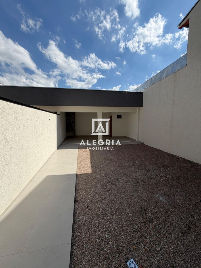 Lindo Sobrado Contendo 03 Dormitórios Sendo 01 Suite com Edicula no Afonso Pena em São José dos Pinhais