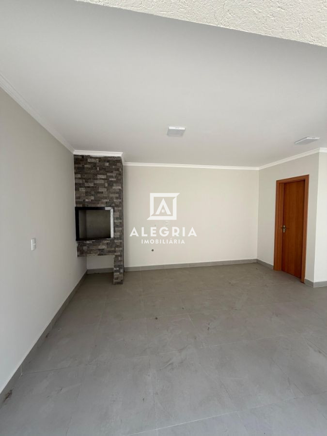 Lindo Sobrado Contendo 03 Dormitórios Sendo 01 Suite com Edicula no Afonso Pena em São José dos Pinhais