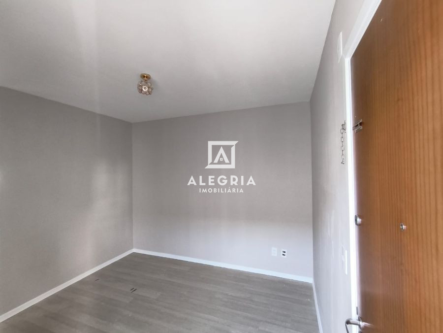 lindo apartamento 2 Dormitórios com sacada no bairro Colonia Rio Grande em São José dos Pinhais