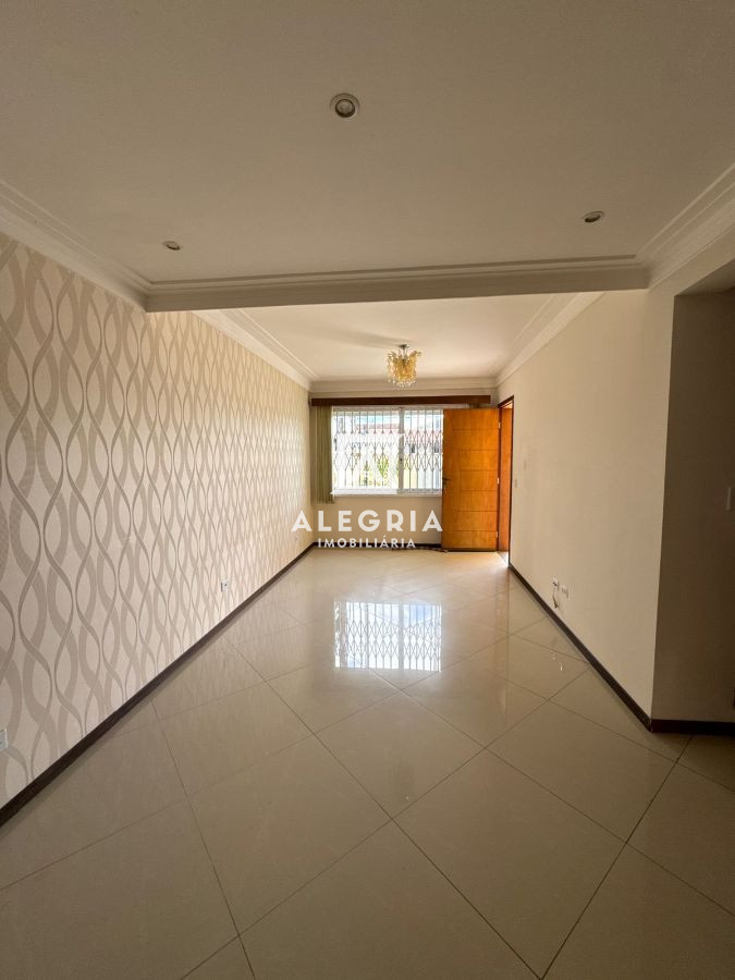 Lindo Sobrado Semi mobiliado no Jardim Bairro Cruzeiro em São José dos Pinhais