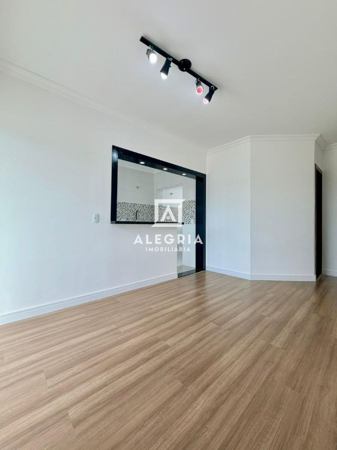 Lindo Apartamento Contendo 02 Dormitórios no Bairro Costeira em São José dos Pinhais