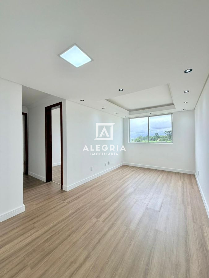 Lindo Apartamento Reformado contendo 02 dormitórios na colonia rio grande em São José dos Pinhais