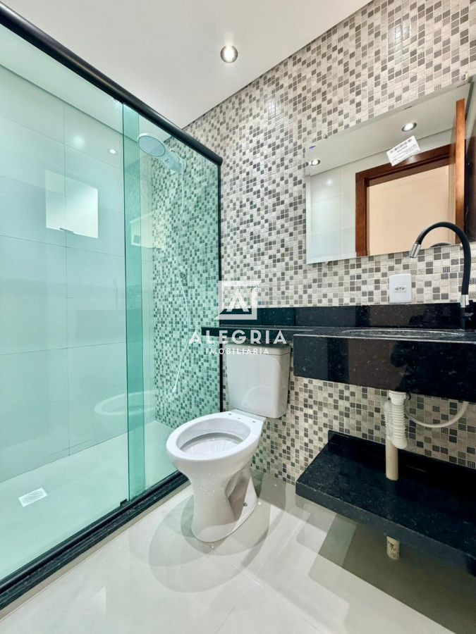 Lindo Apartamento Reformado contendo 02 dormitórios na colonia rio grande em São José dos Pinhais