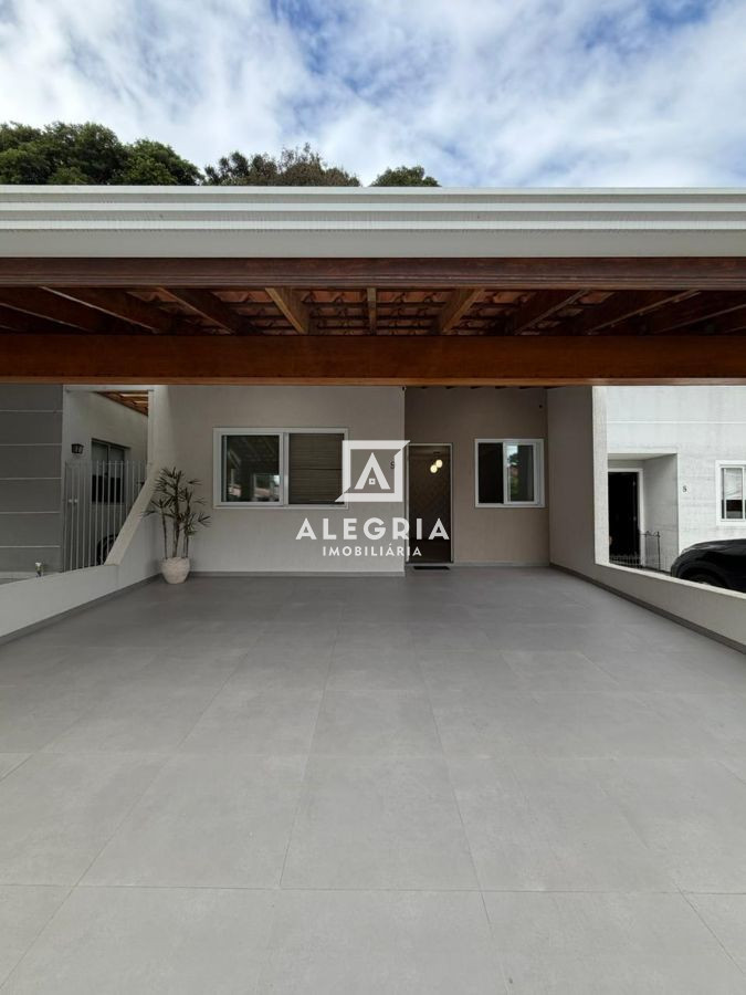 Linda Casa semi mobiliada em condominio fechado no Bairro Jardim Italia em São José dos Pinhais