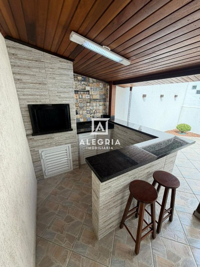 Linda Casa semi mobiliada em condominio fechado no Bairro Jardim Italia em São José dos Pinhais