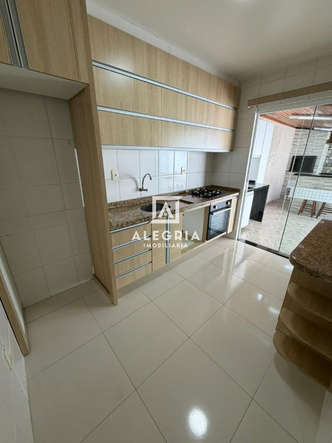 Linda Casa semi mobiliada em condominio fechado no Bairro Jardim Italia em São José dos Pinhais