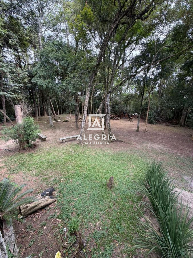 Linda Casa semi mobiliada em condominio fechado no Bairro Jardim Italia em São José dos Pinhais