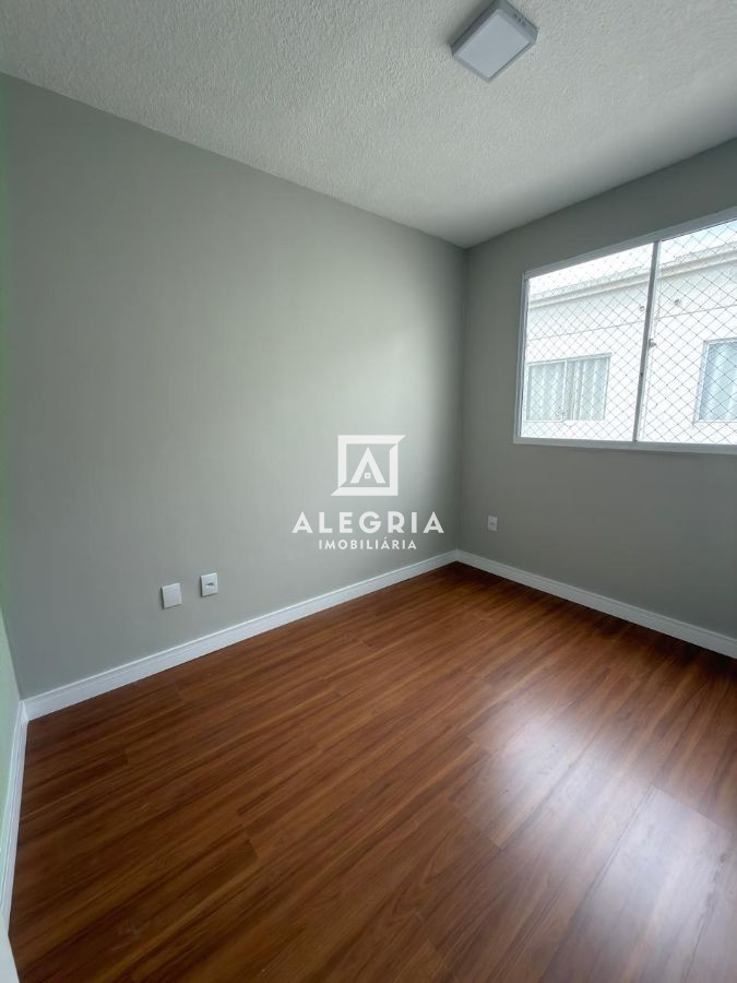 Lindo Apartamento no bairro Colonia Rio Grande em São José dos Pinhais em São José dos Pinhais