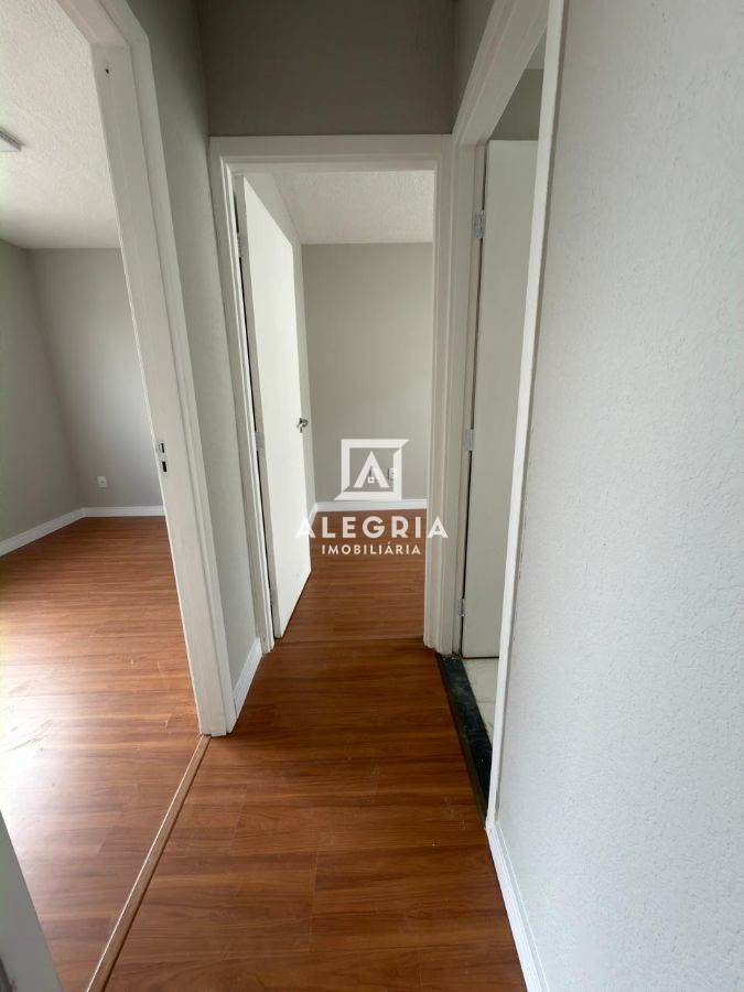 Lindo Apartamento no bairro Colonia Rio Grande em São José dos Pinhais em São José dos Pinhais