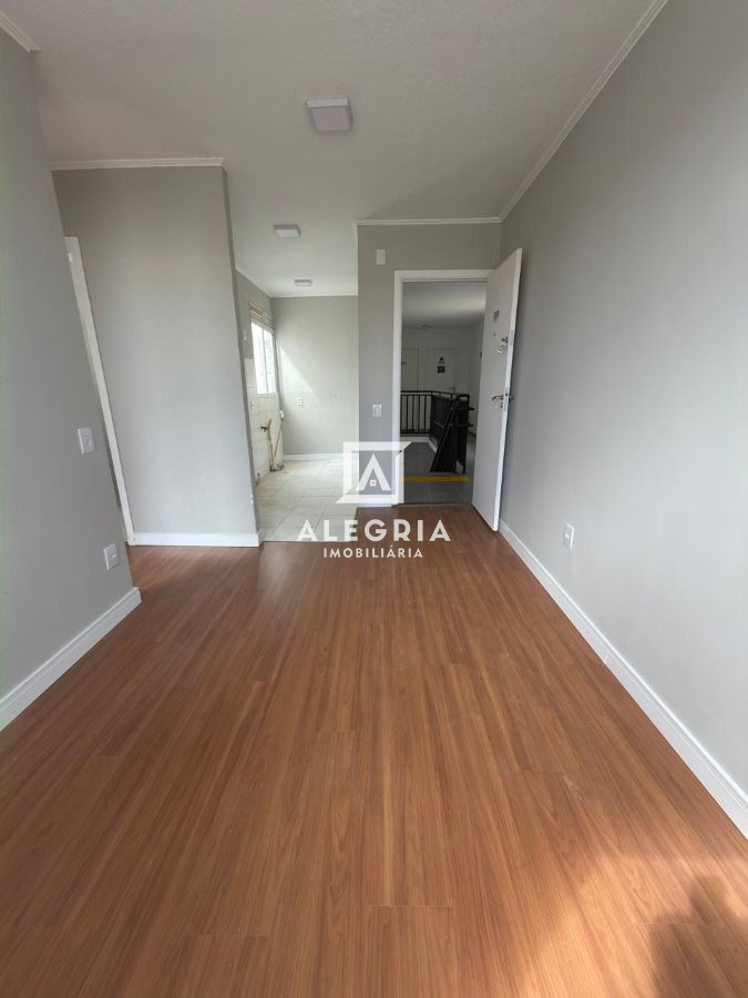 Lindo Apartamento no bairro Colonia Rio Grande em São José dos Pinhais em São José dos Pinhais