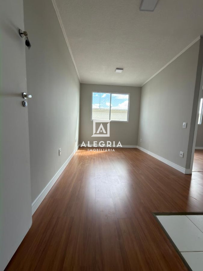 Lindo Apartamento no bairro Colonia Rio Grande em São José dos Pinhais em São José dos Pinhais