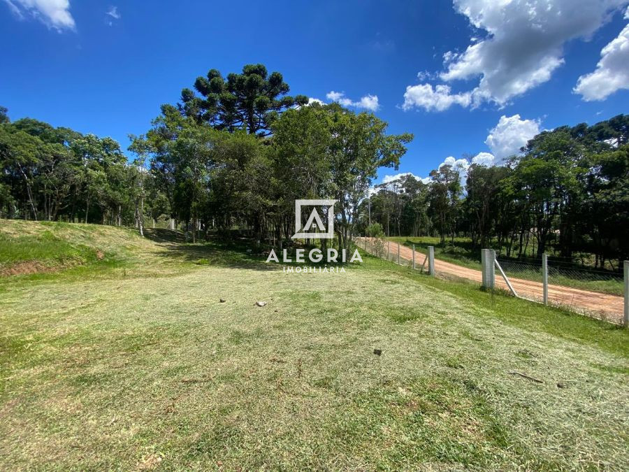 Linda chácara de esquina arborizada pronta para construção na Borda do Campo em São José dos Pinhais
