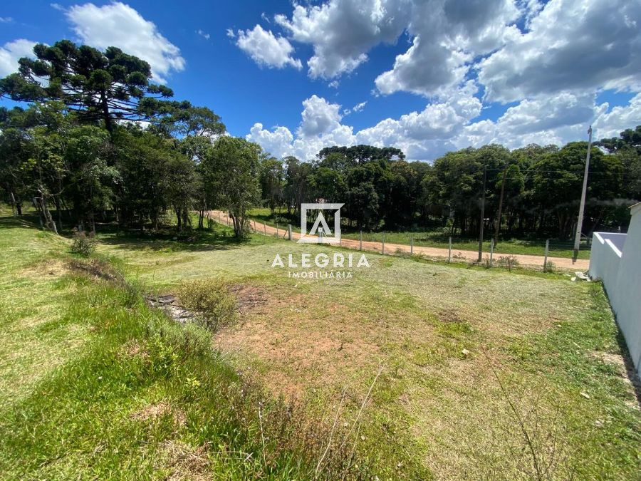 Linda chácara de esquina arborizada pronta para construção na Borda do Campo em São José dos Pinhais