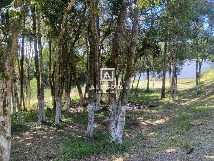 Linda chácara de esquina arborizada pronta para construção na Borda do Campo em São José dos Pinhais