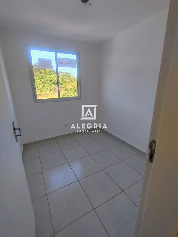 Apartamento no bairro Rio Pequeno em São José dos Pinhais