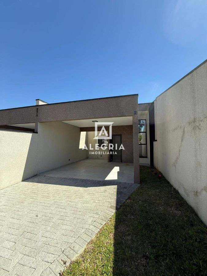 Linda Casa Contendo 03 Dormitórios Sendo 01 Suite na Cidade Jardim em São José dos Pinhais